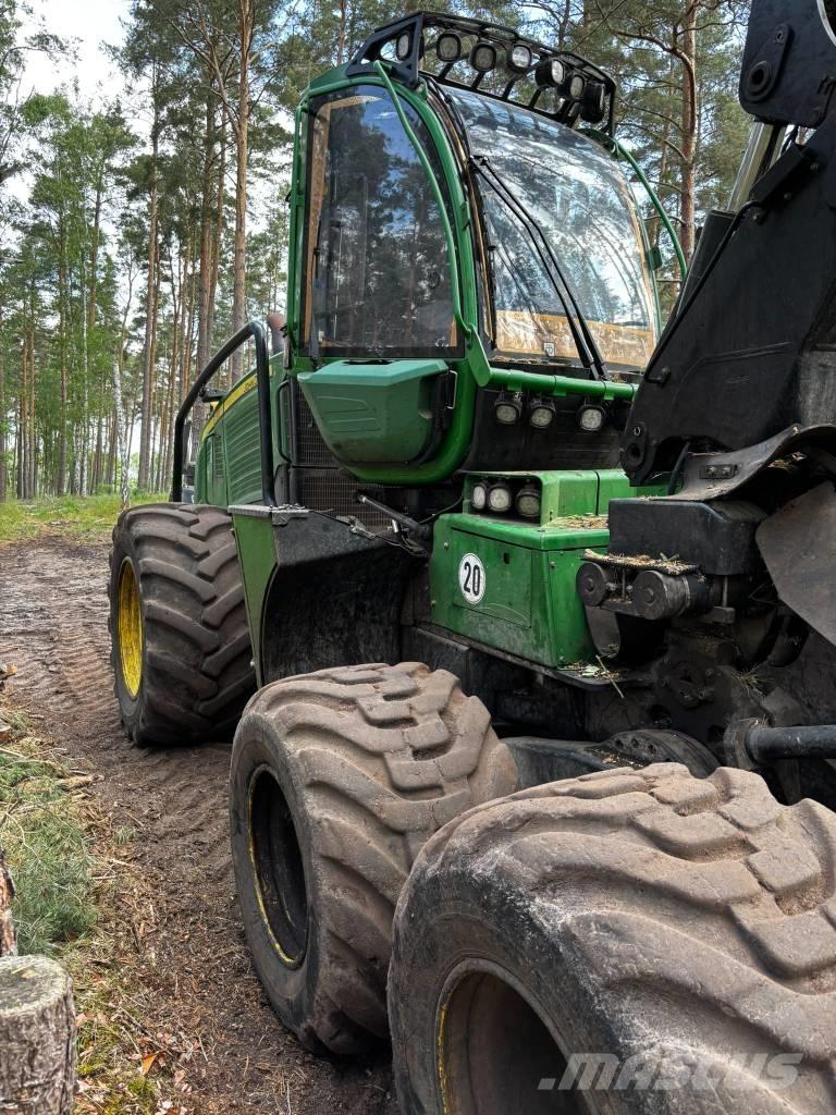 John Deere 1170 E Miško technika (Harvesteriai)