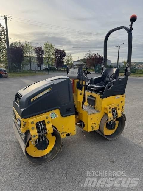 Bomag BW 100 AD M-5 Porinių būgnų volai