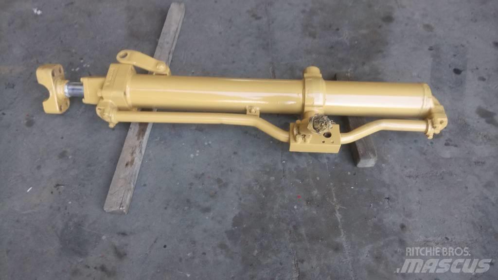 CAT D 6 Hidraulikos įrenginiai