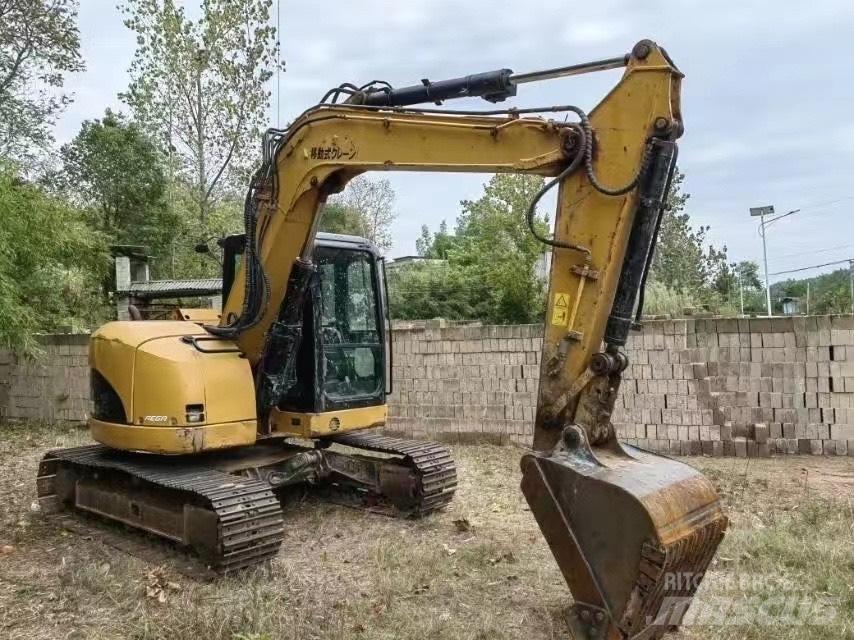 CAT 308 D CR Vidutinės galios ekskavatoriai 7-12 t