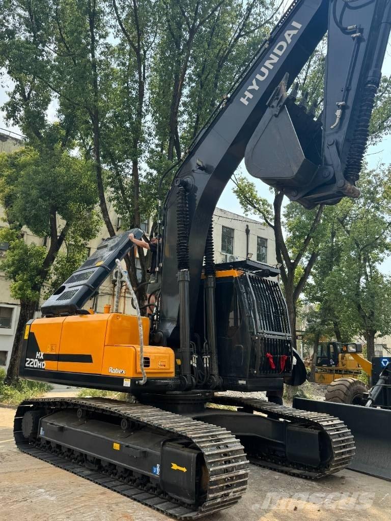 Hyundai HX220HD Vikšriniai ekskavatoriai