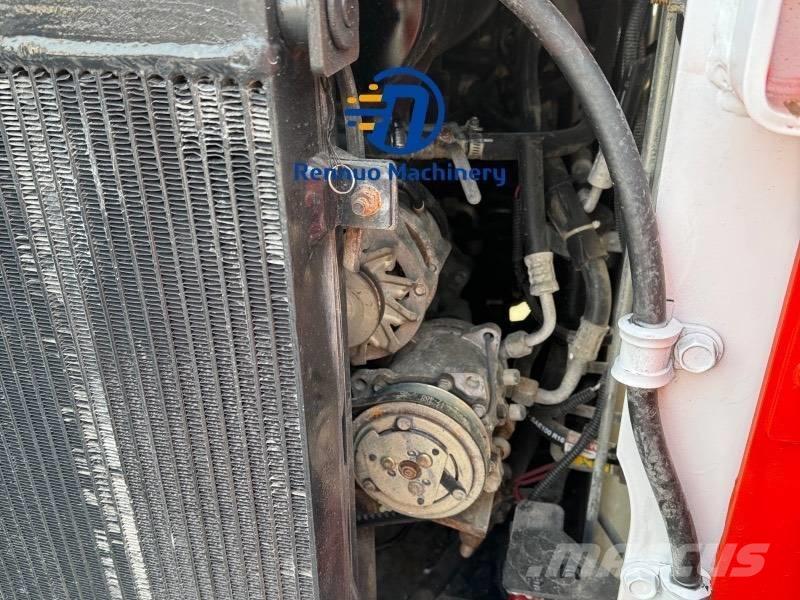 Bobcat S 130 Krautuvai su šoniniu pasukimu