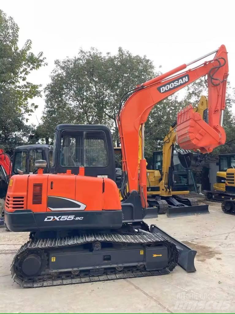 Doosan DX55-9C Vikšriniai ekskavatoriai