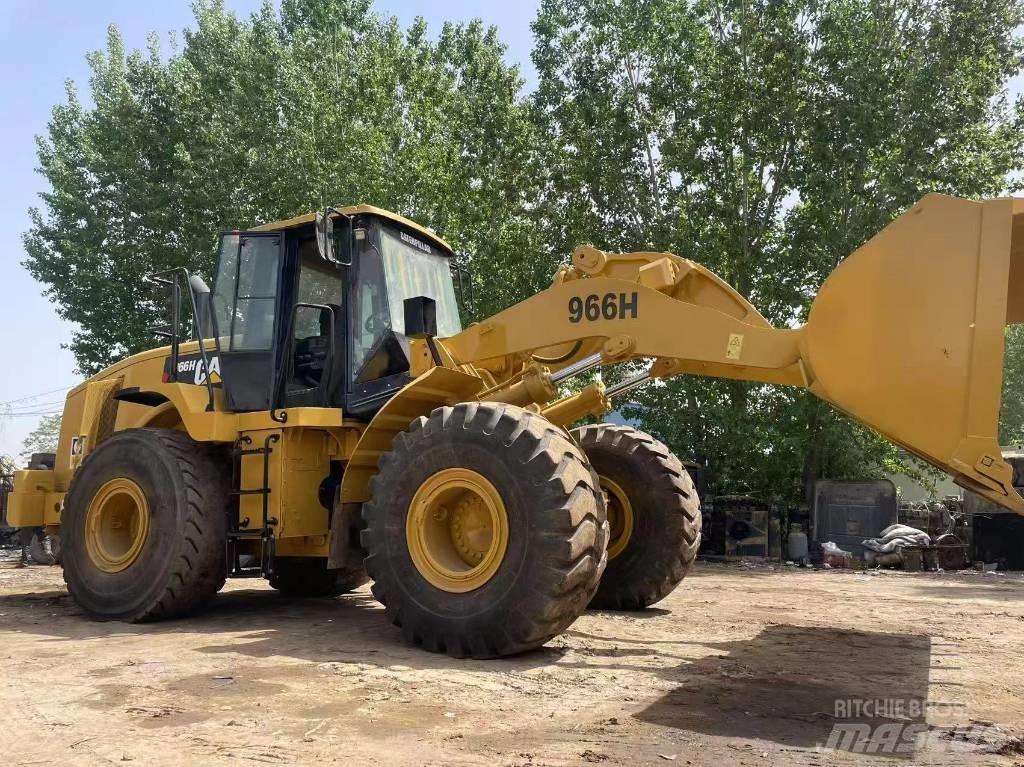 CAT 966 Ratiniai ekskavatoriai