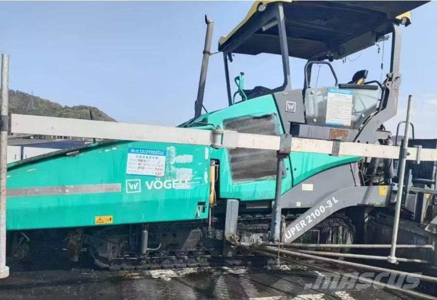 Vögele 2100-3 Asfalto klotuvai