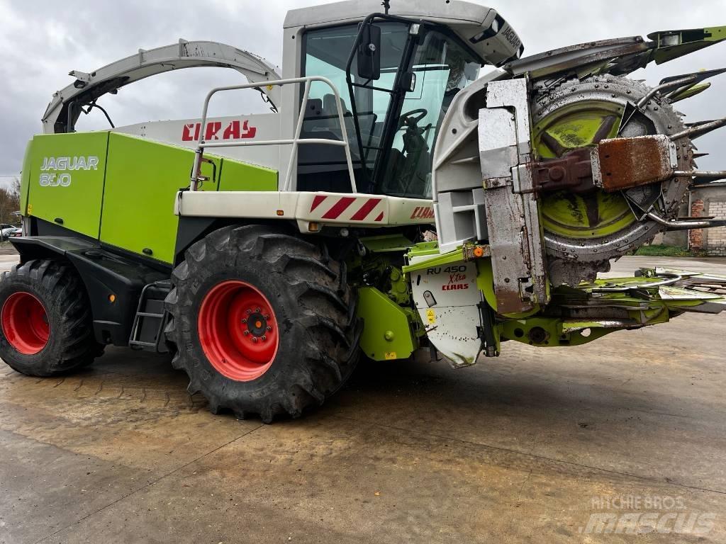 CLAAS Jaguar 850 Pašarų kombainai