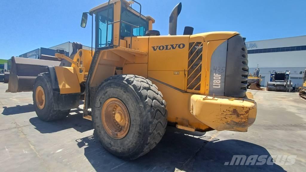 Volvo L 180 F Naudoti ratiniai krautuvai