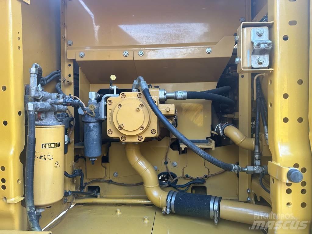 CAT 320 GC Vikšriniai ekskavatoriai
