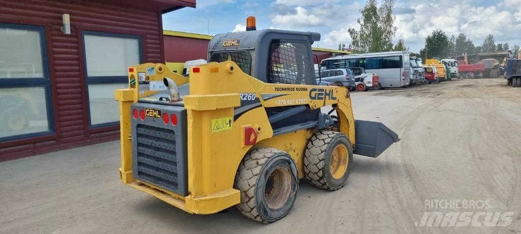 Gehl R 260 Krautuvai su šoniniu pasukimu