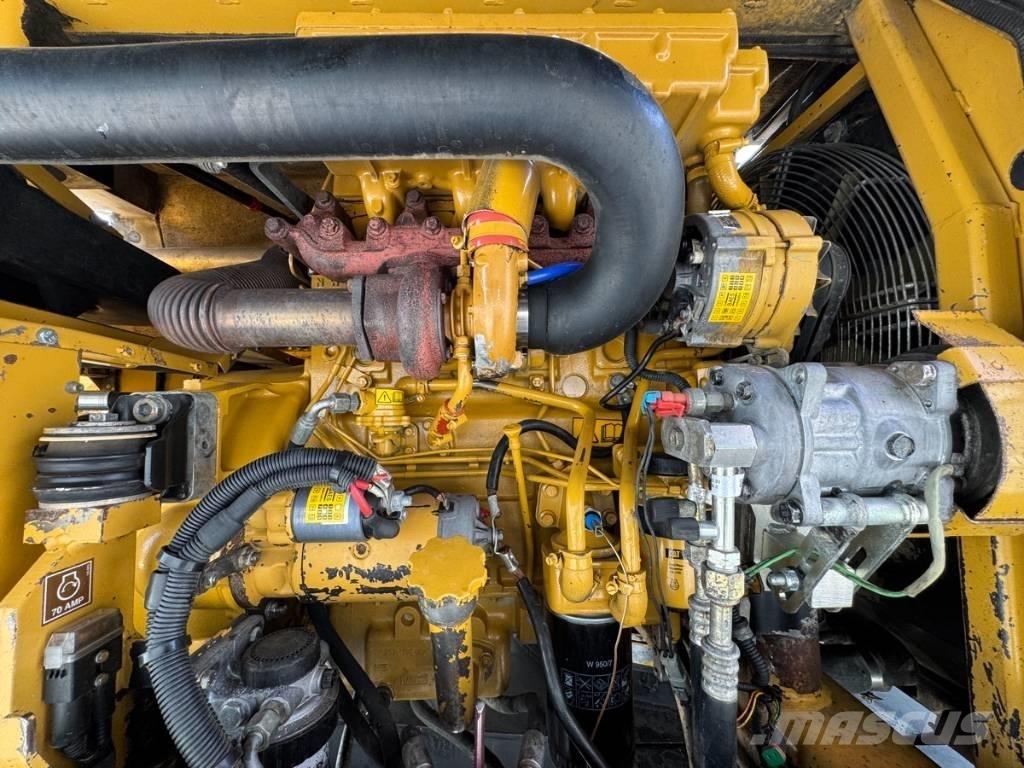CAT M 315 Ratiniai ekskavatoriai