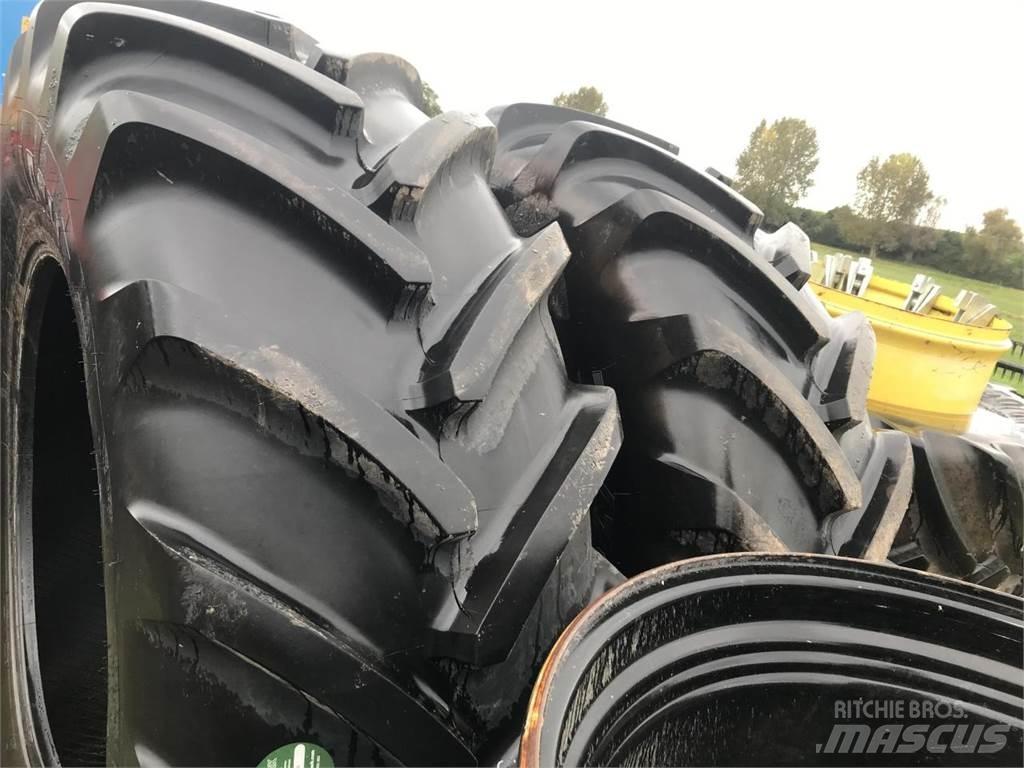 Michelin 710/70R42 Padangos, ratai ir ratlankiai