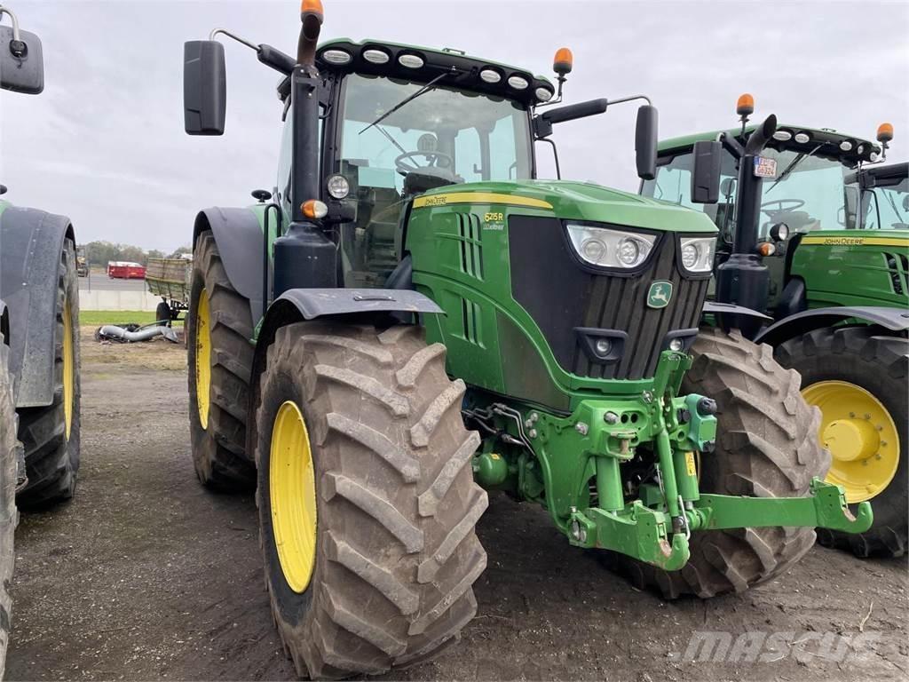 John Deere 6215R Traktoriai