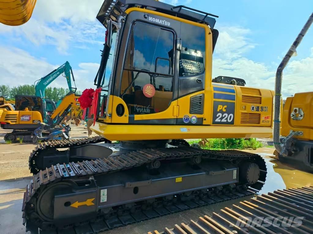 Komatsu PC 220-8 Vikšriniai ekskavatoriai