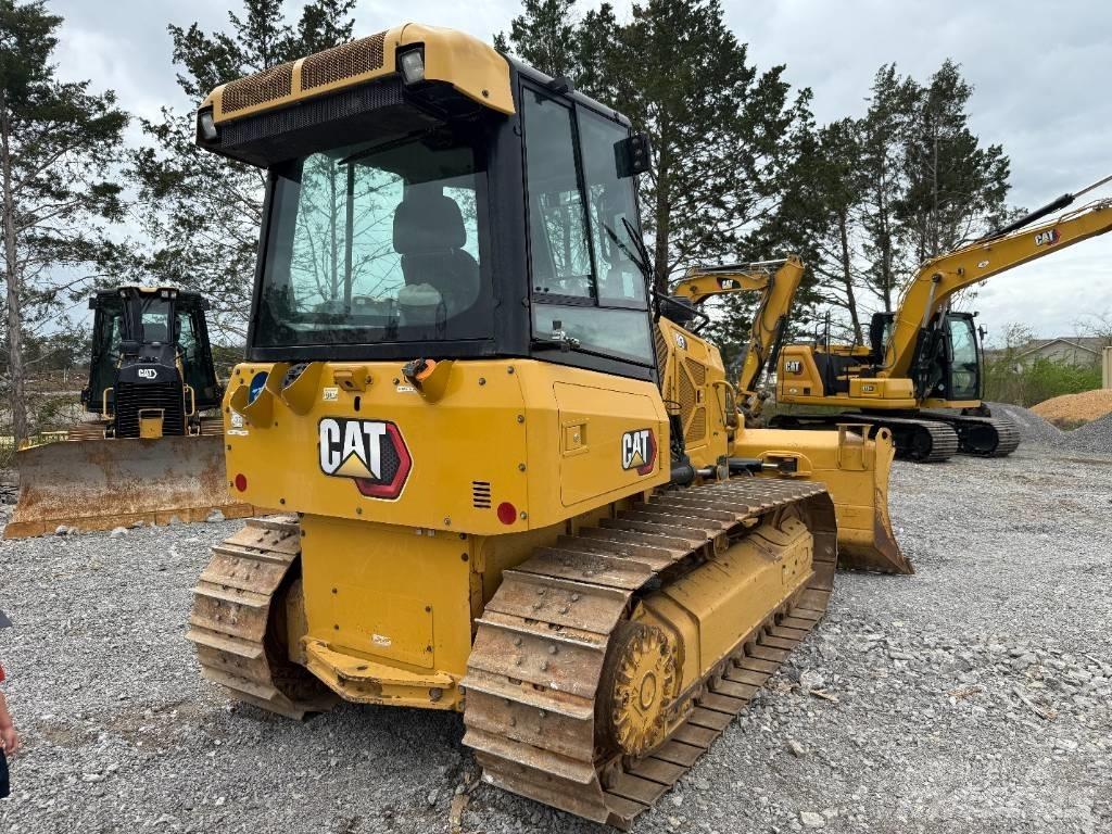 CAT D3 Vikšriniai buldozeriai
