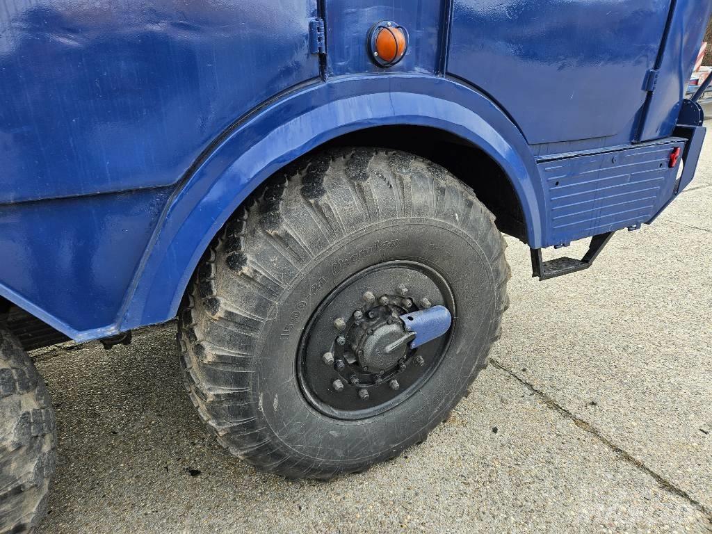 Tatra 813 8x8 KOLOS Važiuoklė su kabina