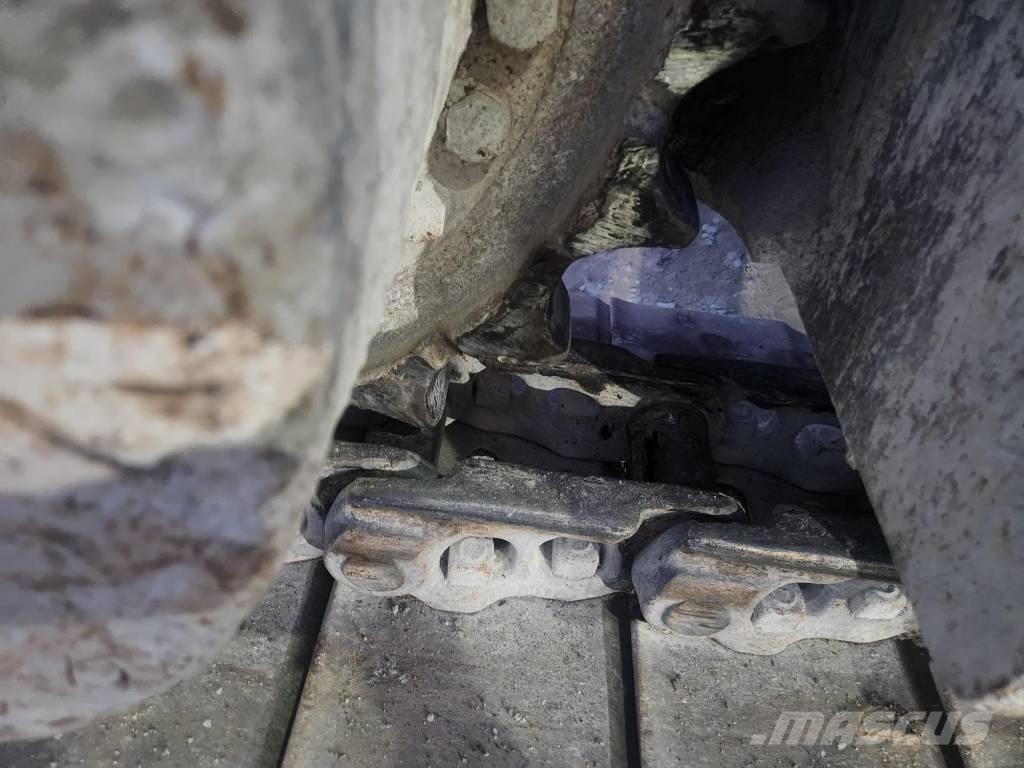 Hyundai HX300 Vikšriniai ekskavatoriai