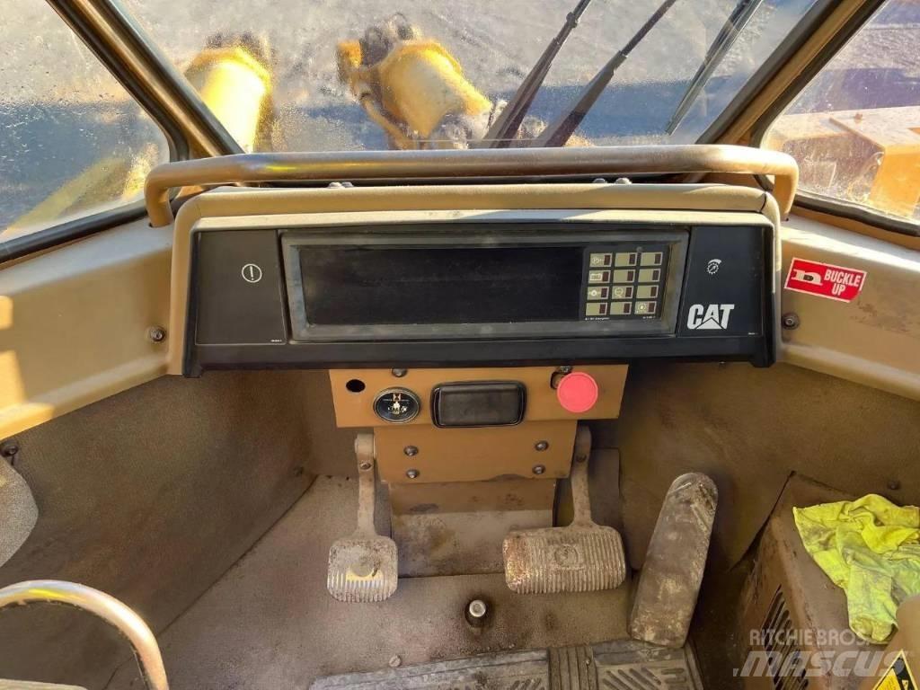 CAT 988 F Naudoti ratiniai krautuvai