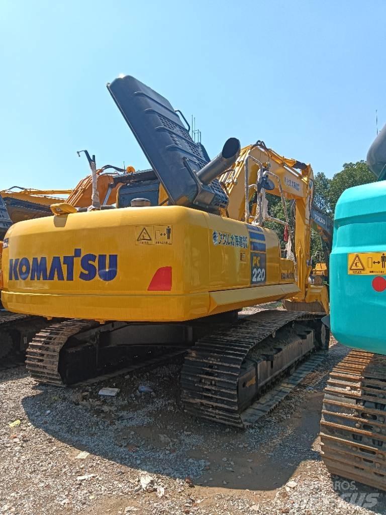 Komatsu PC 220 Vikšriniai ekskavatoriai