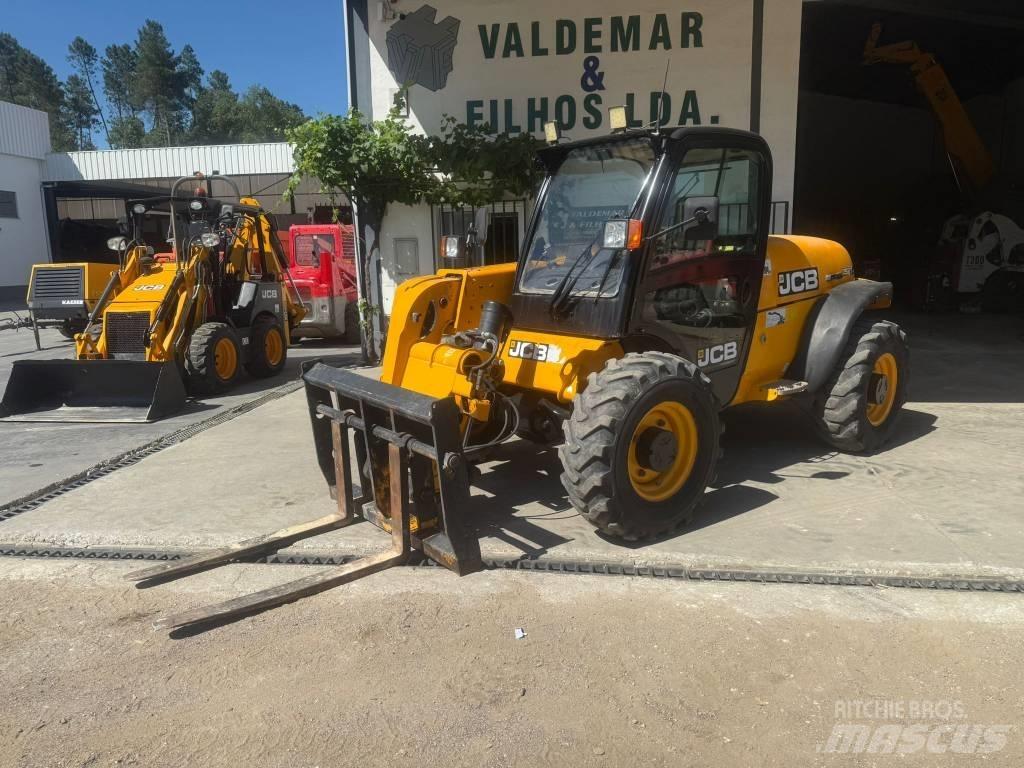 JCB 527-55 Teleskopiniai krautuvai žemės ūkiui