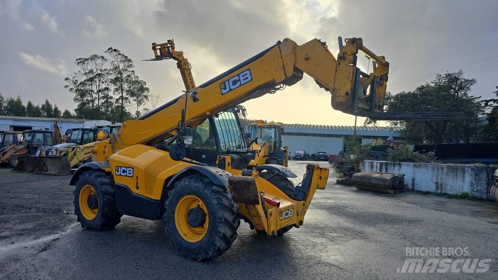 JCB 540-140 Teleskopiniai krautuvai