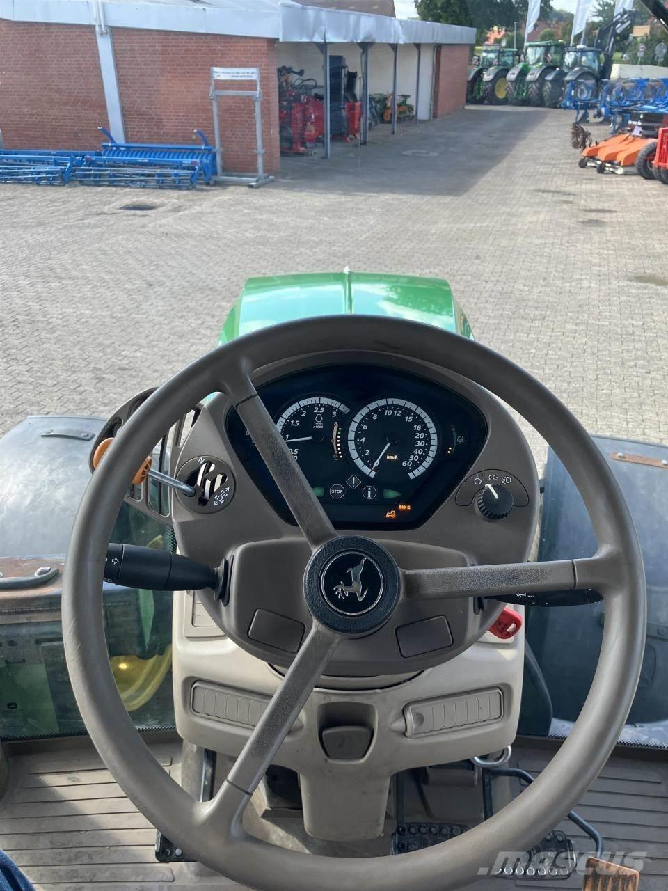 John Deere 6130R Traktoriai