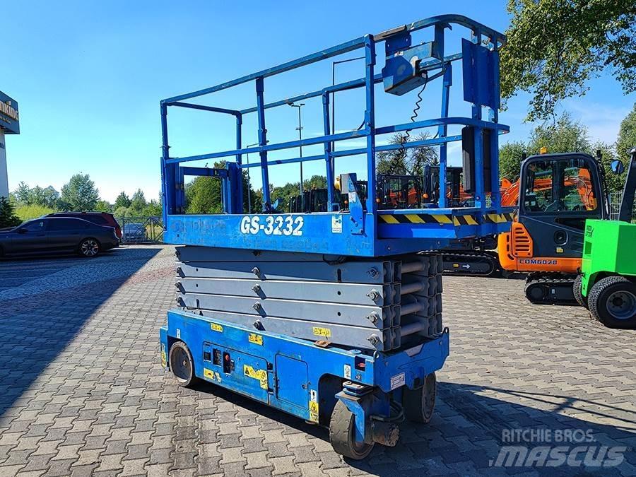 Genie GS-3232 Žirkliniai keltuvai