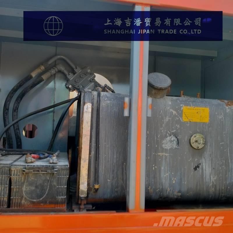 Hitachi KH 150-3 Vikšriniai kranai