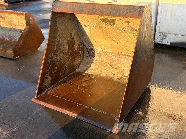 Manitou USED BUCKET Kaušai