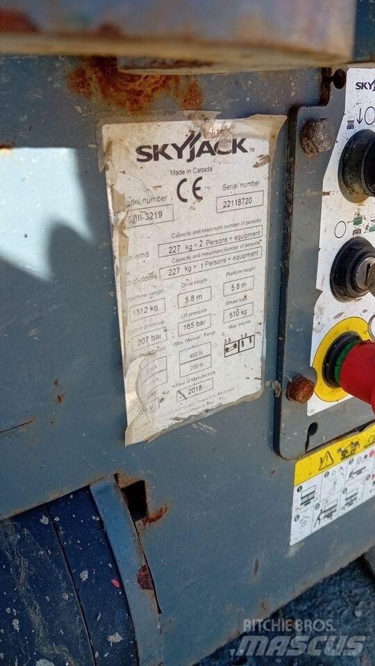 SkyJack SJ 3219 Žirkliniai keltuvai