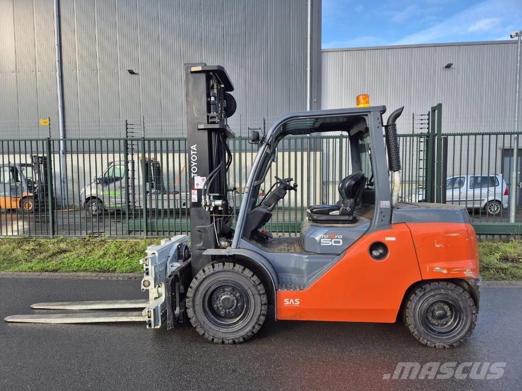 Toyota 40-8fd45n Dyzeliniai krautuvai