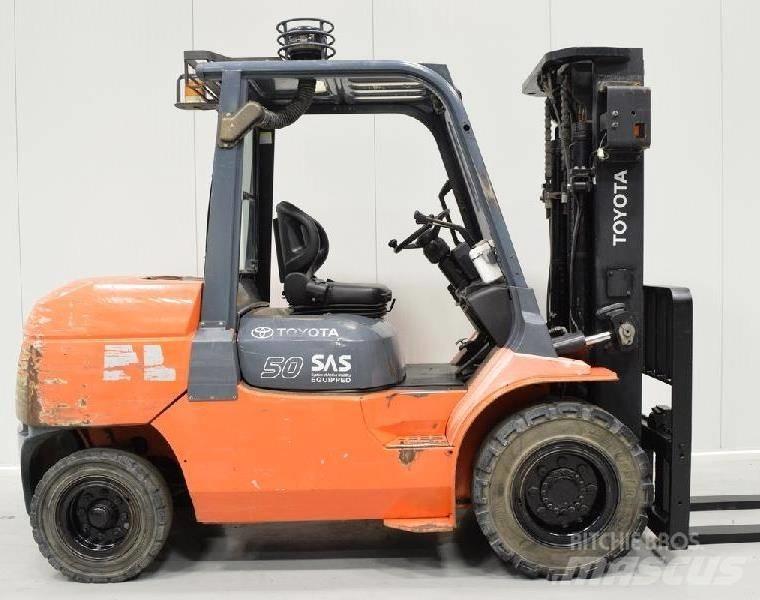 Toyota 7 FD 45 Dyzeliniai krautuvai