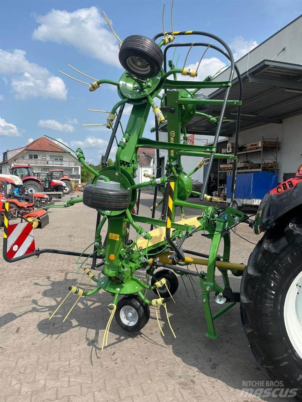 Krone VENDRO 680 Šieno grėbliai ir vartytuvai