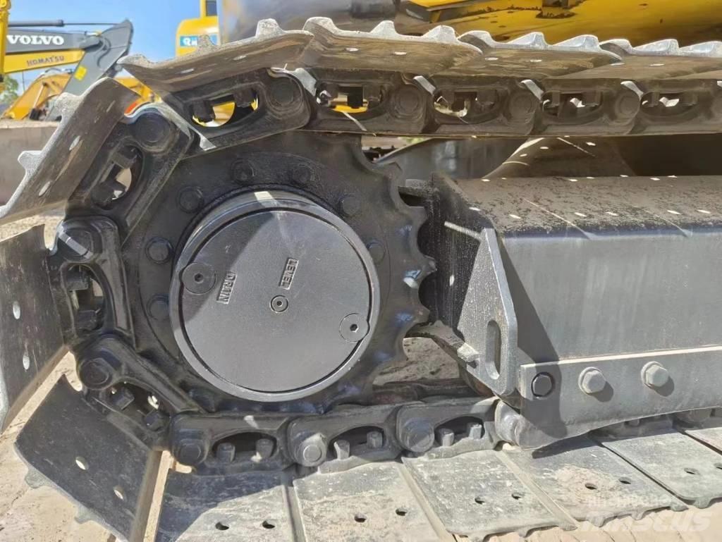 Komatsu PC55 Vikšriniai ekskavatoriai