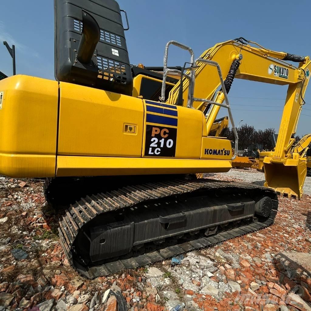 Komatsu 210-8 Vikšriniai ekskavatoriai