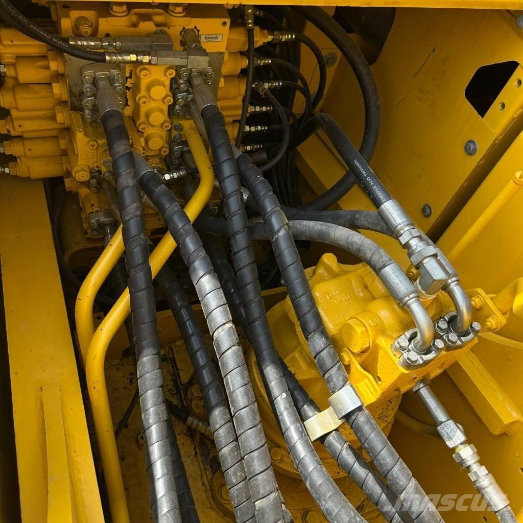 Komatsu 210-8 Vikšriniai ekskavatoriai