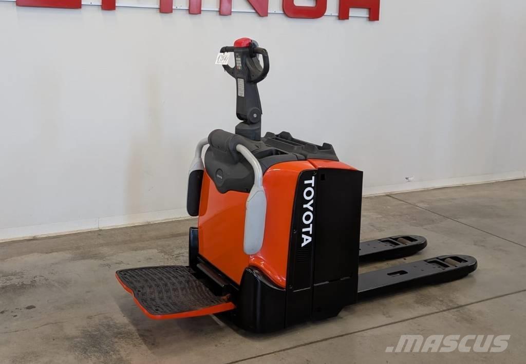 Toyota 10794 LPE200 Šakiniai krautuvai - Kita