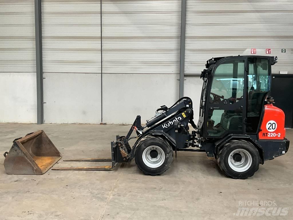 Kubota RT 220-2 Naudoti ratiniai krautuvai