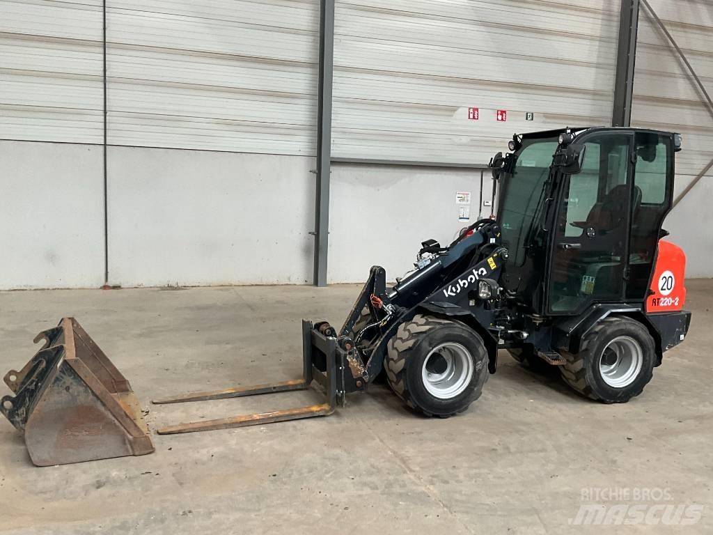 Kubota RT 220-2 Naudoti ratiniai krautuvai