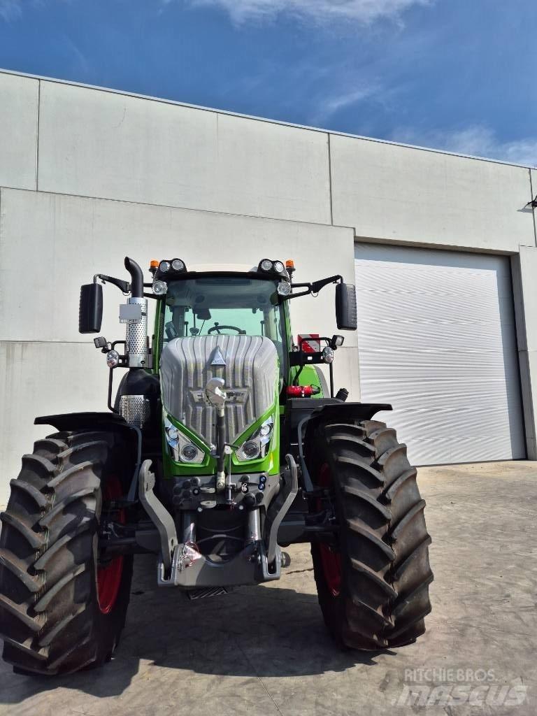 Fendt 822 Vario Traktoriai