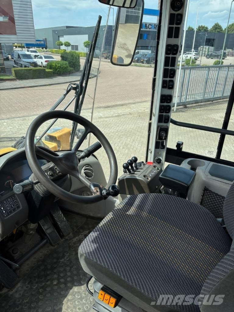 Volvo L 70 F Naudoti ratiniai krautuvai