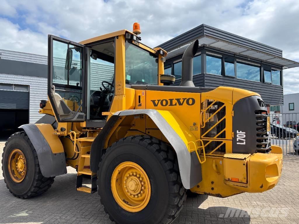 Volvo L 70 F Naudoti ratiniai krautuvai