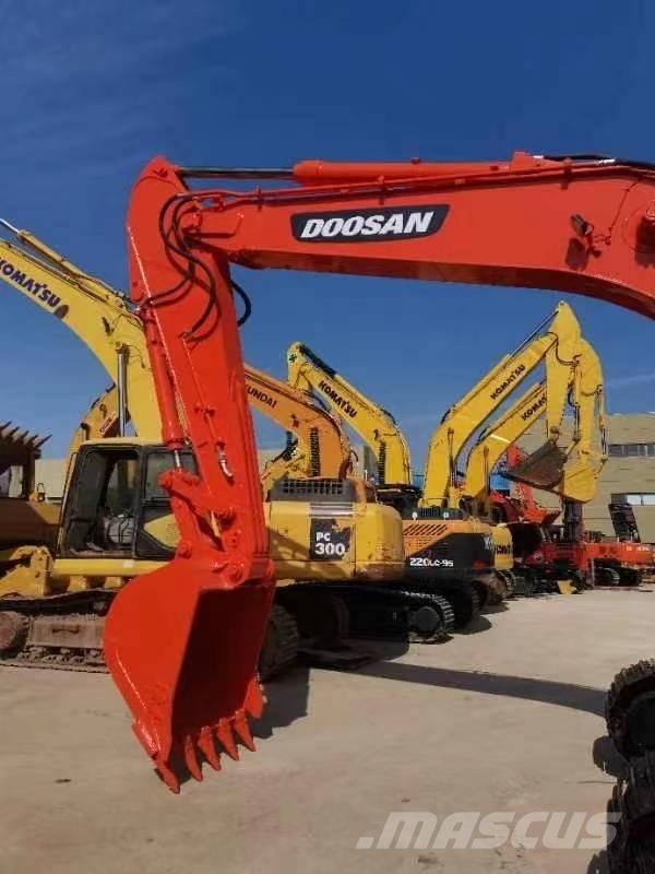 Doosan DX 225 Vikšriniai ekskavatoriai