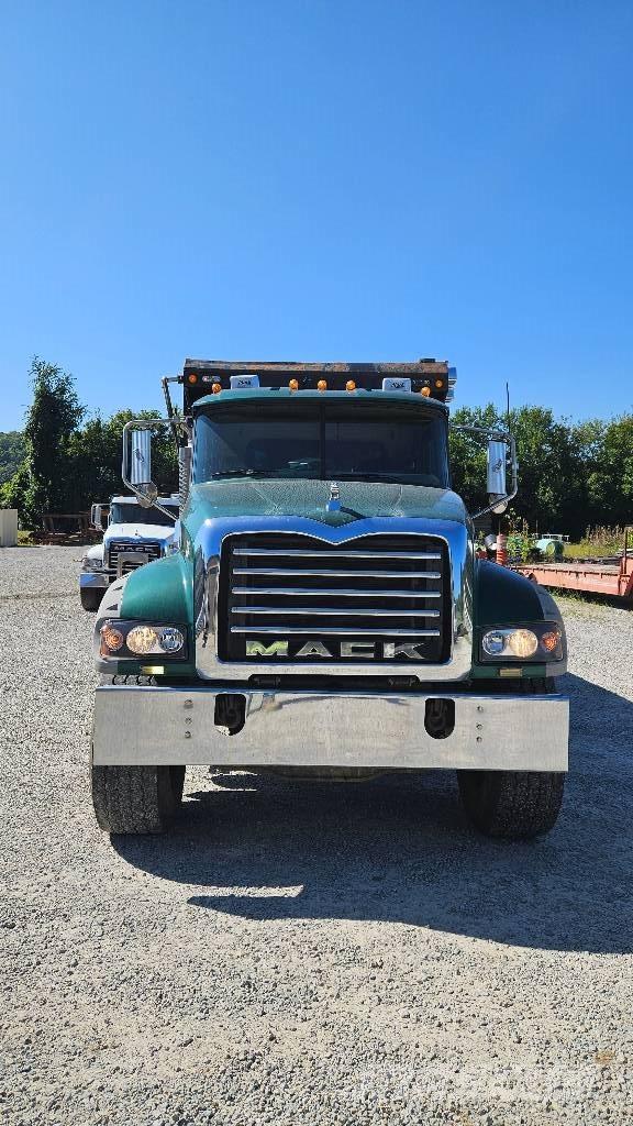 Mack CTP613 Savivarčių priekabų vilkikai