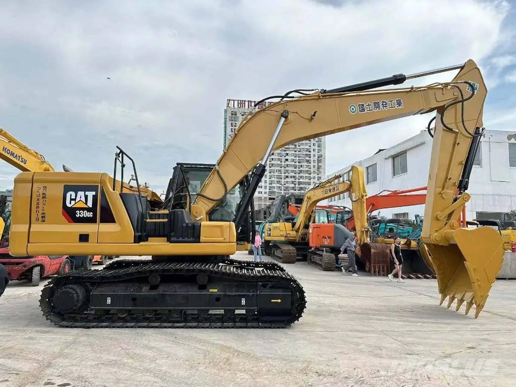 CAT 330GC Vikšriniai ekskavatoriai