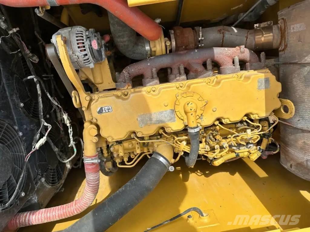 CAT 330GC Vikšriniai ekskavatoriai