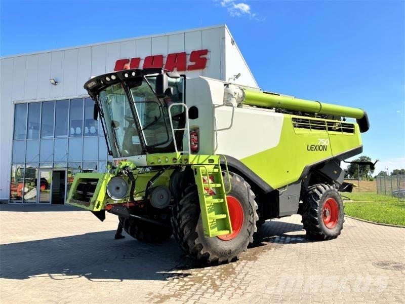 CLAAS LEXION 750 Derliaus nuėmimo kombainai