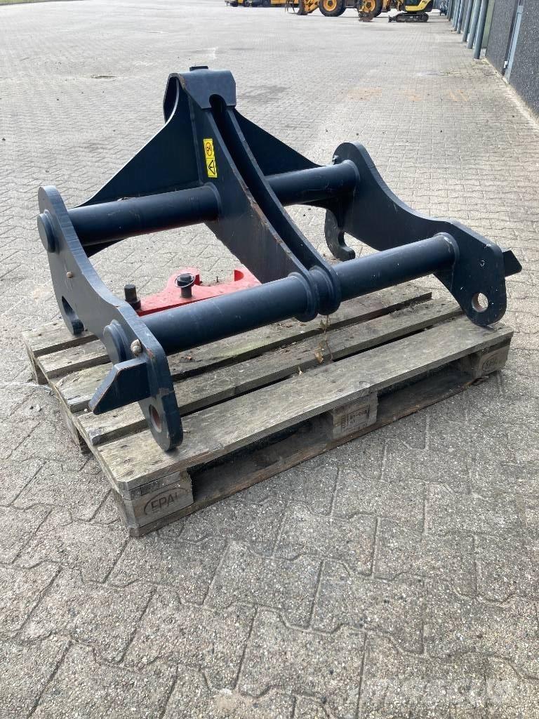 JCB Krog Kiti naudoti statybos komponentai