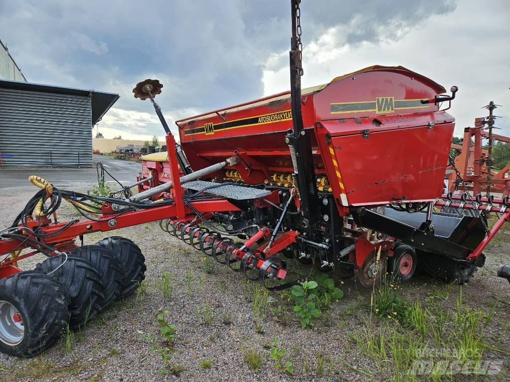 VM SK 300 Sėjamieji kombainai
