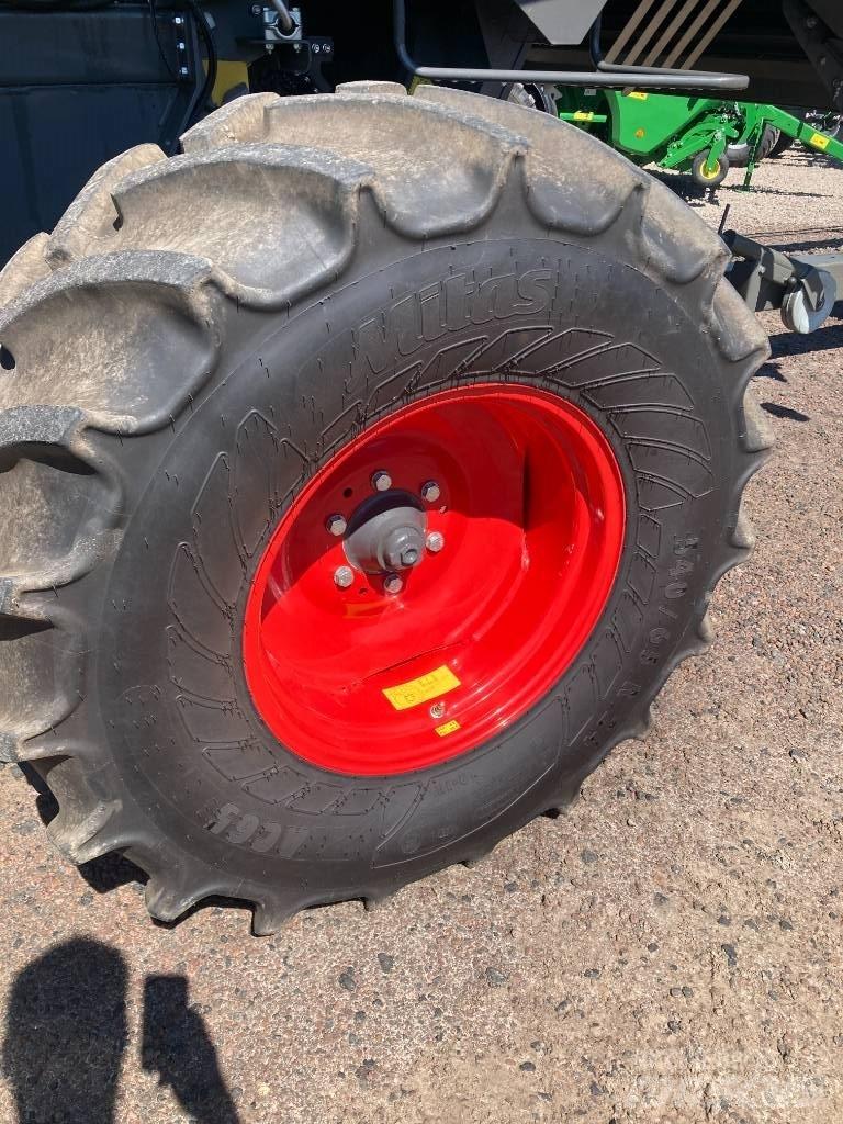 Fendt 5335 C Derliaus nuėmimo kombainai