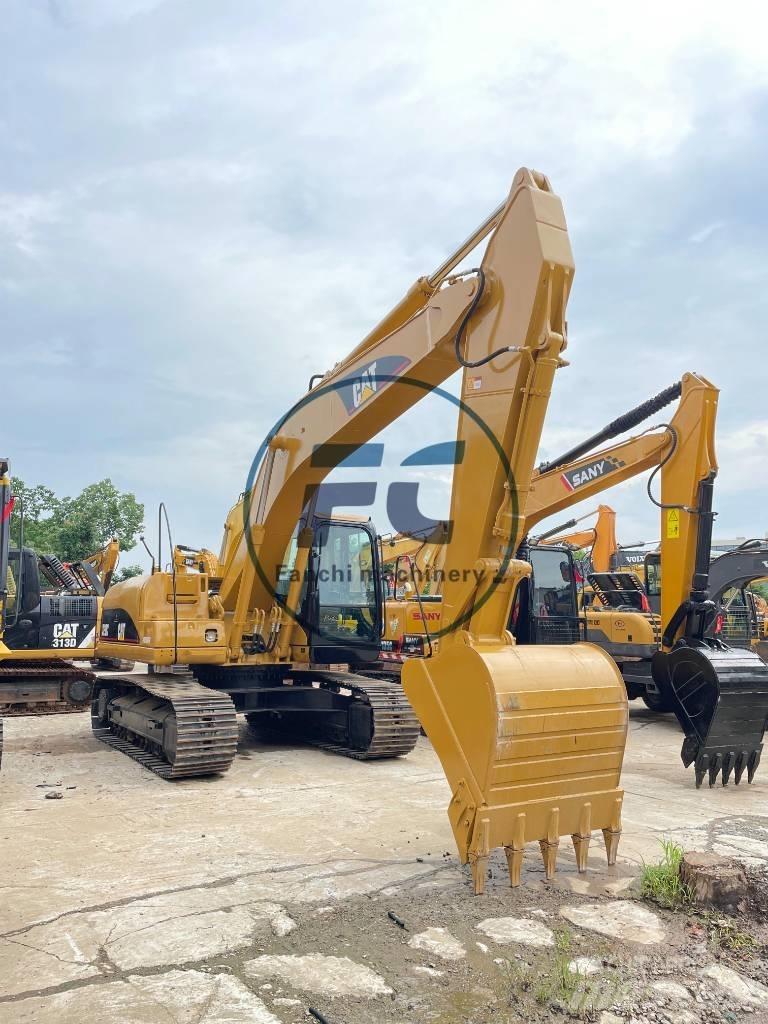 CAT 320C Vidutinės galios ekskavatoriai 7-12 t